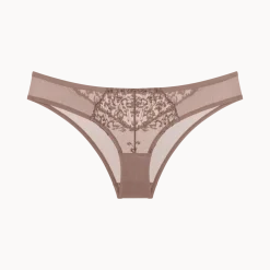 AMOURETTE BERRY
