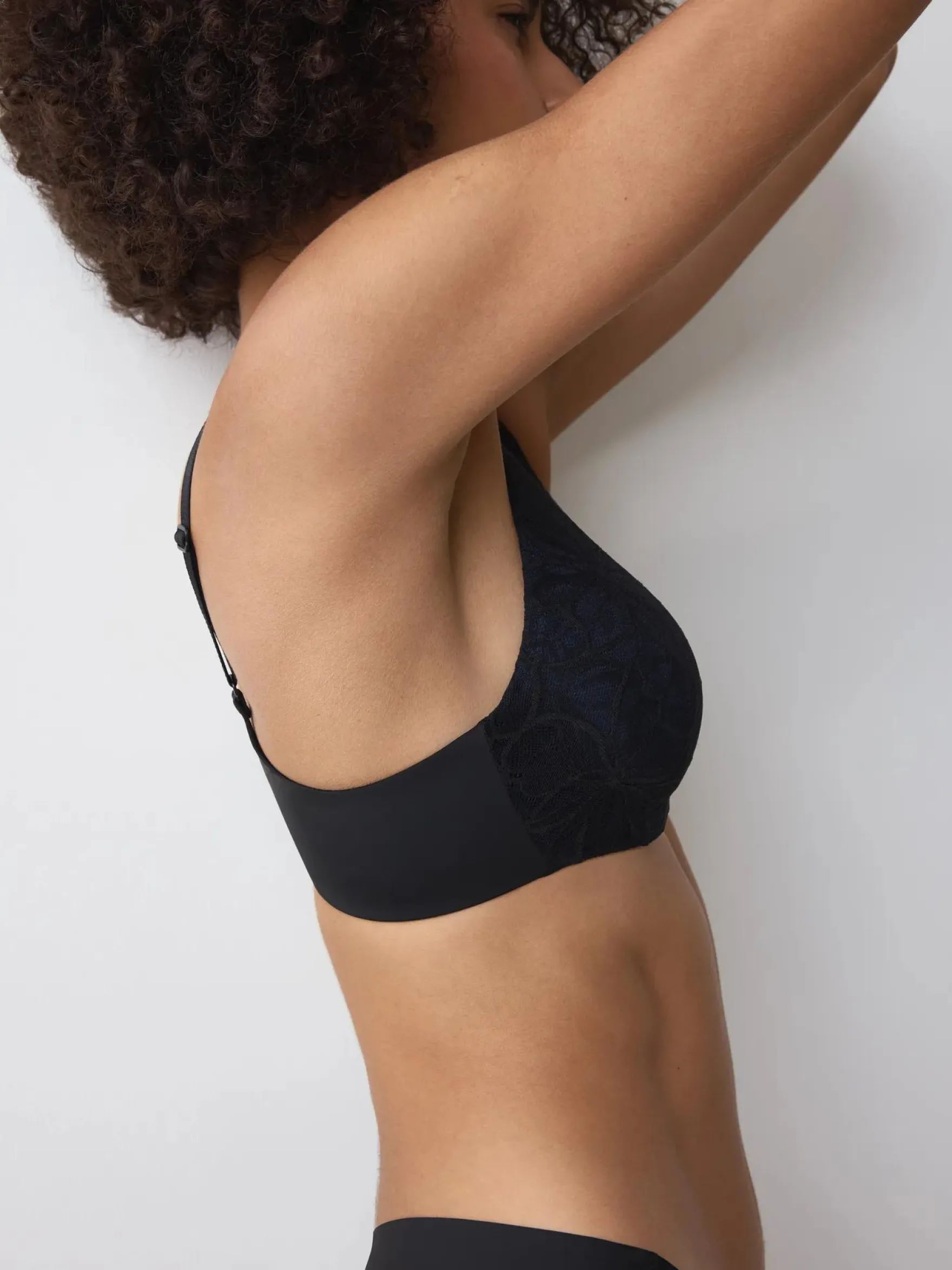 BODY MAKE-UP ILLUSION LACE