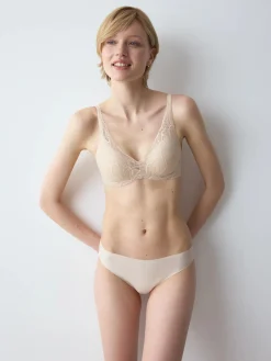 BODY MAKE-UP ILLUSION LACE