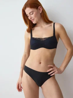 BODY MAKE-UP ILLUSION LACE