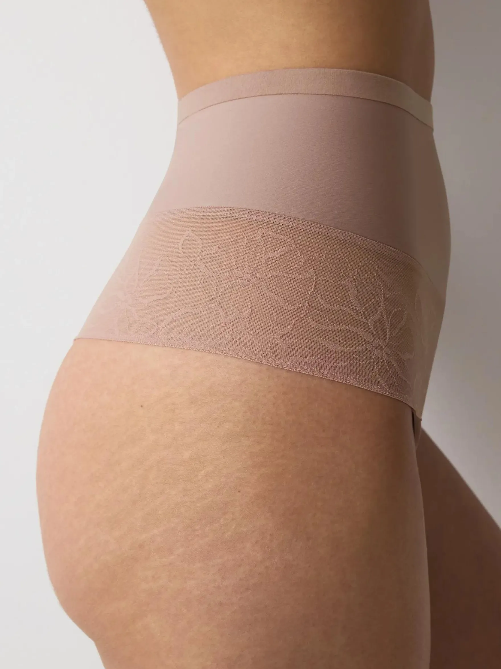 COMFORT CONTOUR