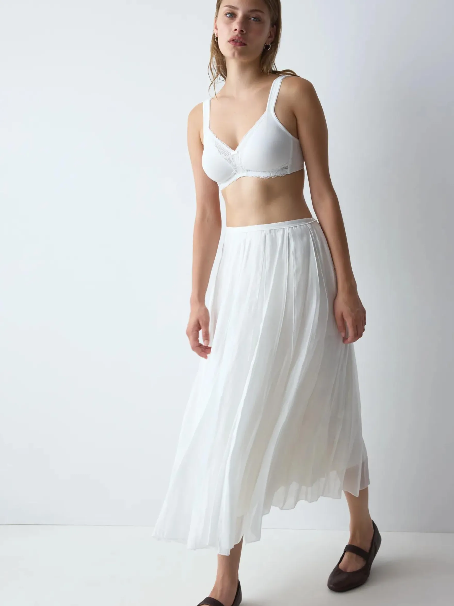 MODERN LACE+COTTON