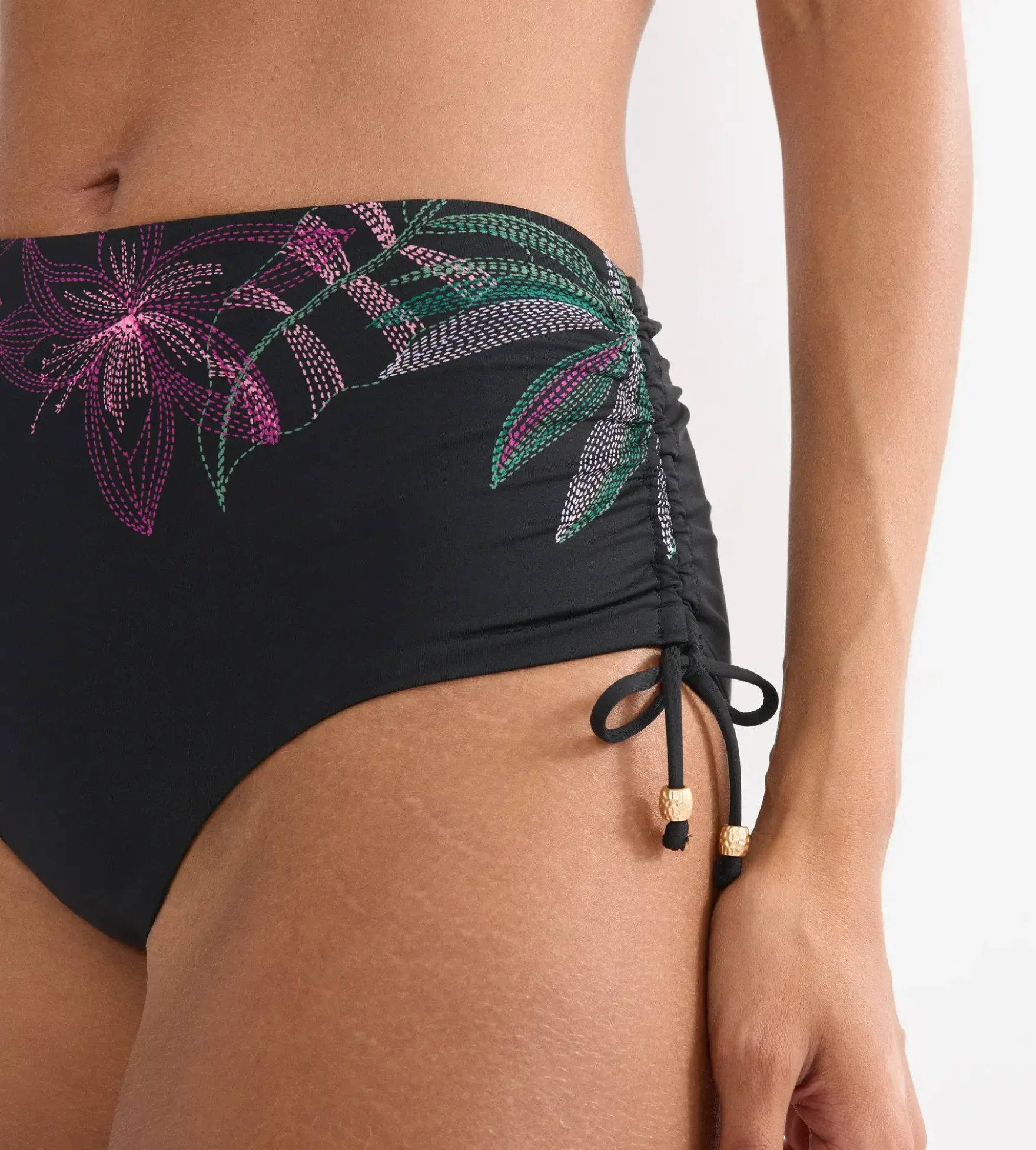 SUMMER TROPICS