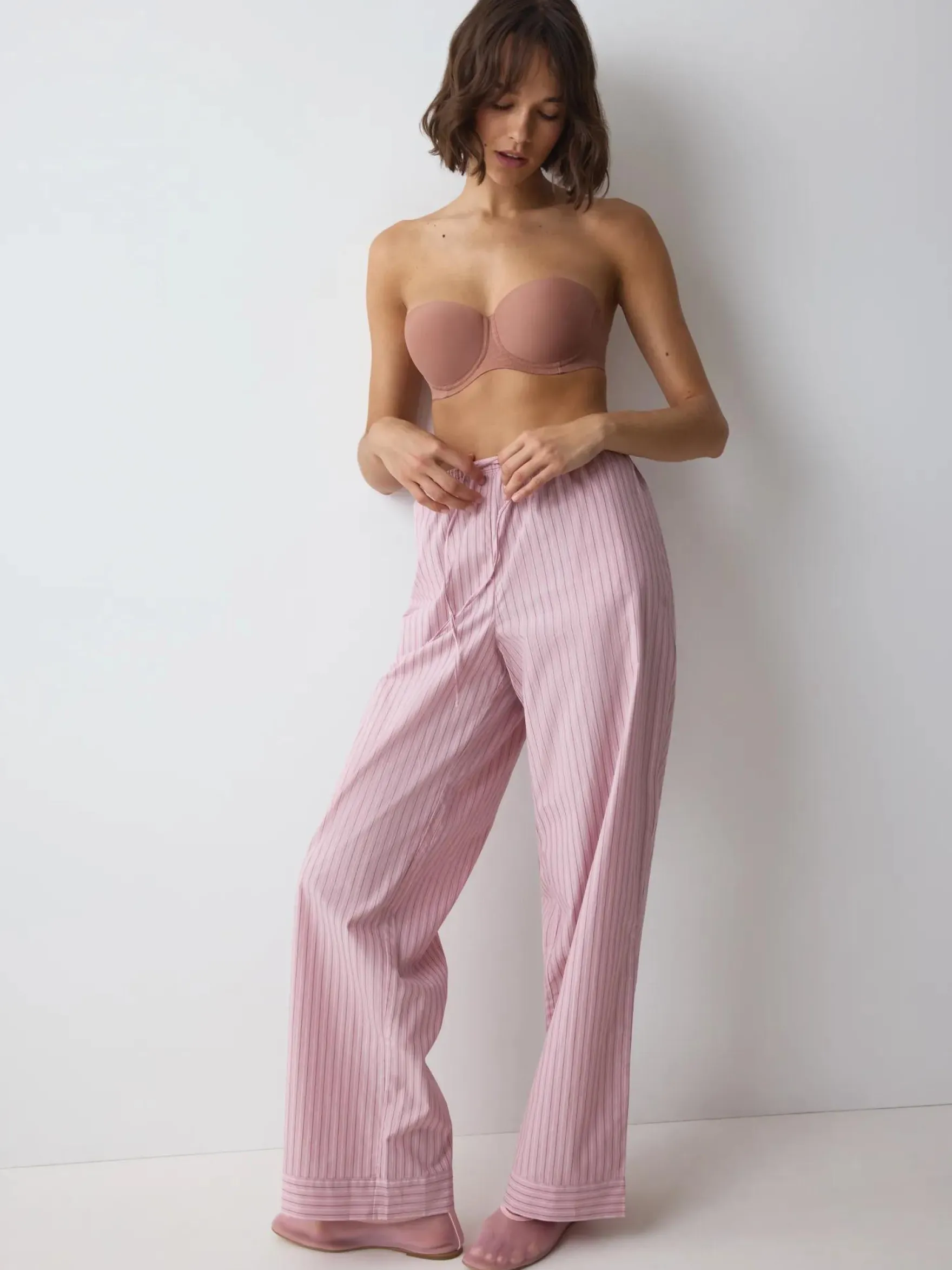 TRIUMPH SIGNATURE SHEER