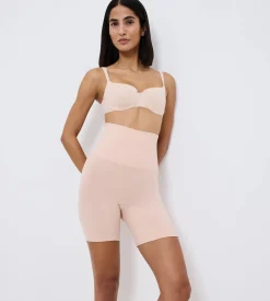 TRIUMPH SOFT SCULPT